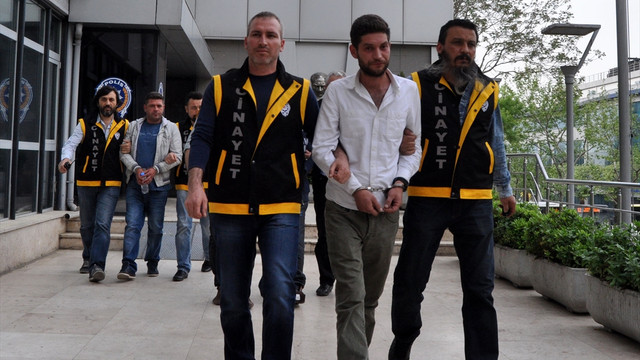 Bursa'daki bıçaklı kavga güvenlik kamerasında