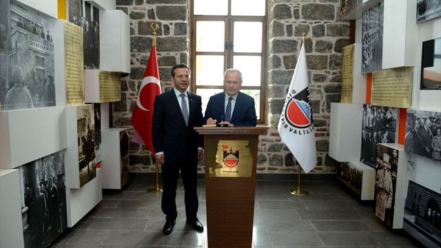 Çevre ve Şehircilik Bakan Yardımcısı Ceylan Diyarbakır'da