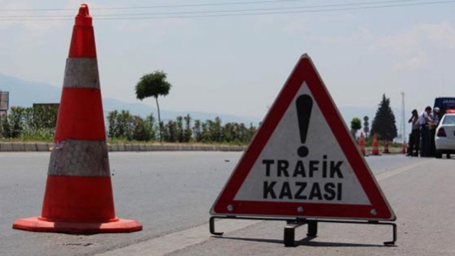 Çorumda otomobil takla attı: 1 ölü, 2 yaralı