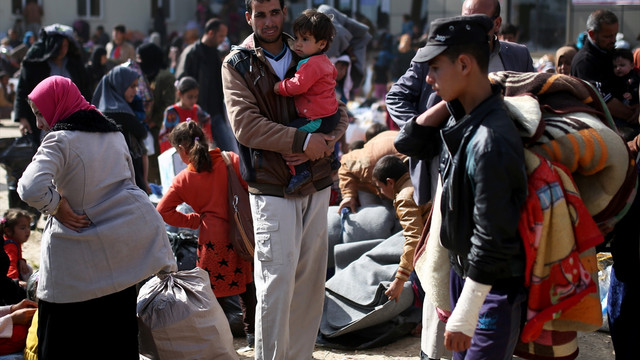 DAEŞ 2 bin iç göçmeni yerinden etti