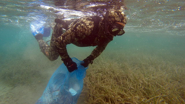 Dalgıçlar Myndos Antik Kenti'nin dibini temizledi