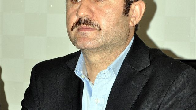 Doktora terör örgütü ve hakaret soruşturması