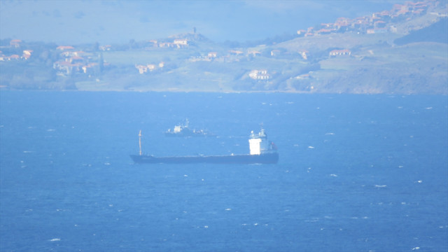 Ege Denizinde gemi karaya oturdu