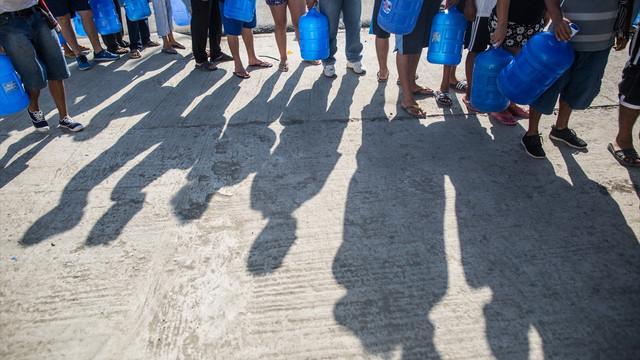 Ekvadorda meydana gelen depremde 77 kişi öldü