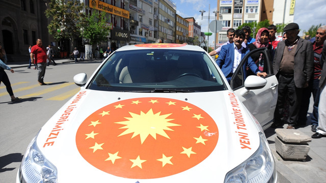 Erdoğan'a destek turuna çıkan Özavcı Aksaray'da