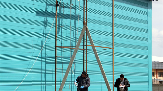 Erzurum'da inşaat iskelesinden düşen işçi öldü