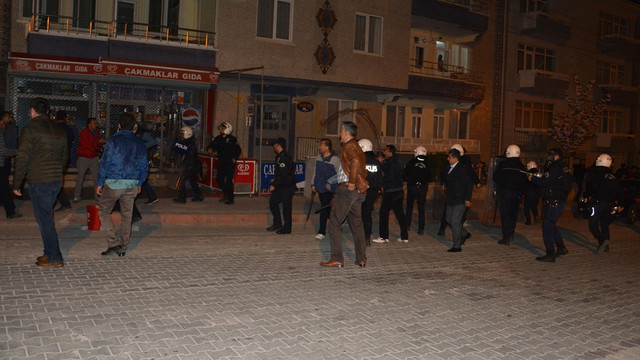 Fabrika işçilerinden protesto eylemi