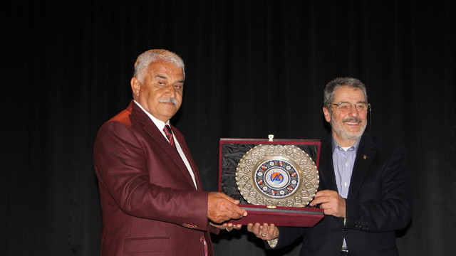 Gazeteci-Yazar Sadık Albayrak: