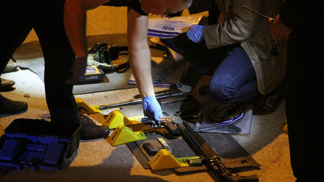 Gaziantep'te 5 ruhsatsız tabanca ve uyuşturucu ele geçirildi