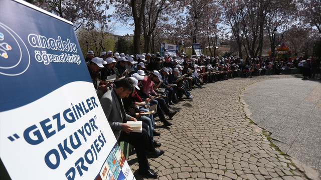 Gaziantep'te Gezginler Okuyor projesi