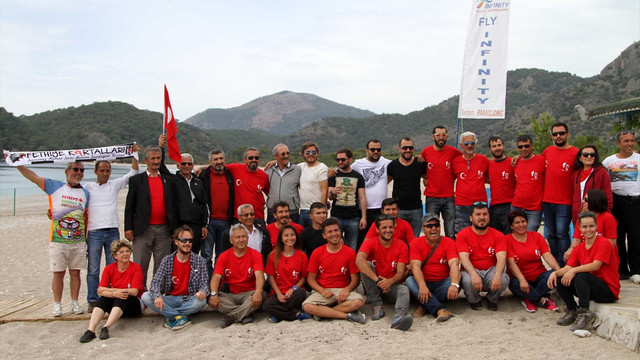 Gaziler yamaç paraşütü yaptı