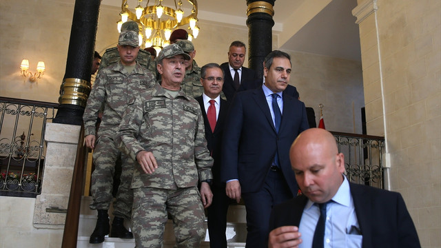 Genelkurmay Başkanı Akar ve MİT Müsteşarı Fidan, Kilis'te