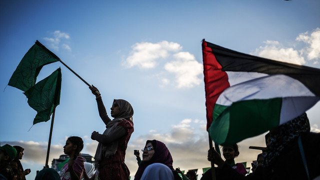 Heniye'den İsrail'e abluka uyarısı