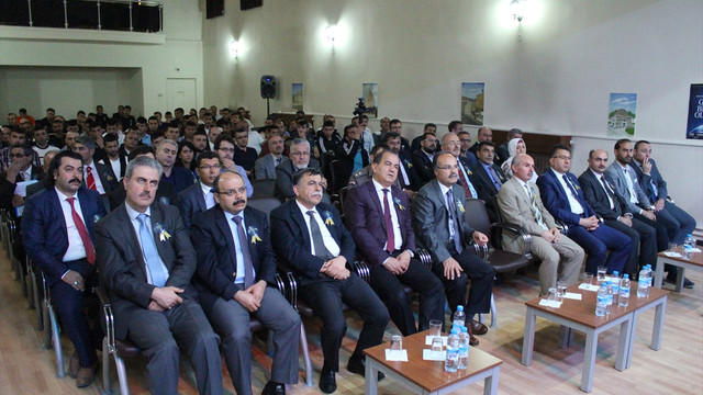 Hükümlü ve tutuklular hadis ezberinde yarıştı