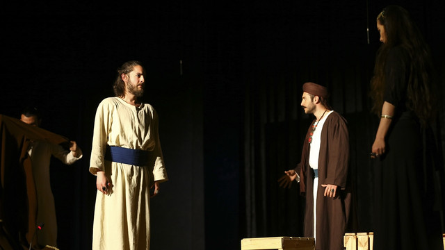 Hz. Muhammed'in talebesi Mus'ab Bin Umeyr tiyatro sahnesinde