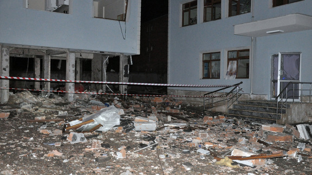 İlkokul lojmanının kalorifer kazanı patladı