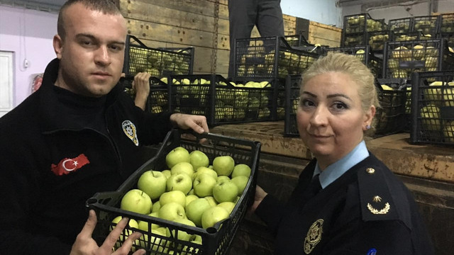 Isparta'dan Siirt Emniyet Müdürlüğüne bir kamyon elma gönderildi