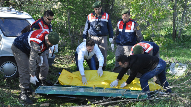 Kazada yaralandı, sürünerek yardım istedi