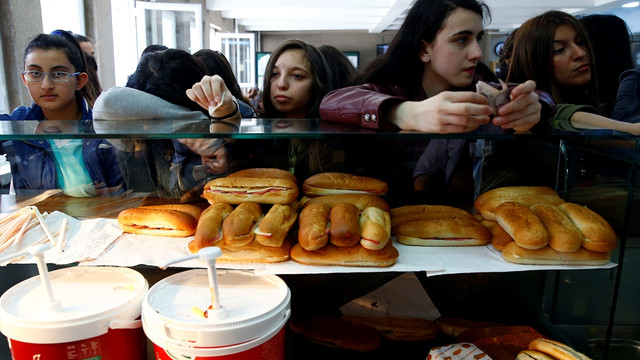 Kuralların dışına çıkan kantinlere MEBden ceza!