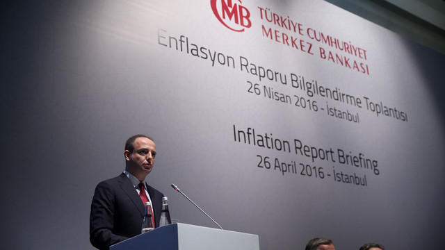 Merkez Bankası Başkanı Çetinkaya Enflasyon Raporu'nu açıkladı (1)