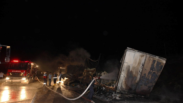 Mersinde trafik kazası: 1 ölü 3 yaralı