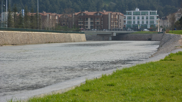 Nilüfer Çayı eski günlerine dönüyor