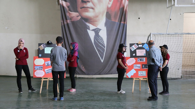 Öğrencilerden Suriyeli kadınlar için proje