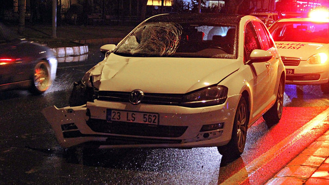 Elazığ'da otomobilin çarptığı yaya yaşamını yitirdi