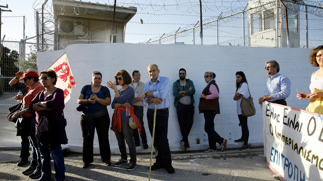Papa'nın Midilli ziyareti öncesi gösteri