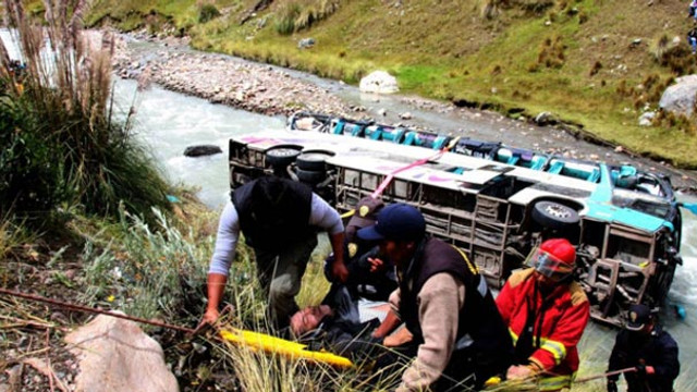 Katliam gibi kaza: 23 ölü