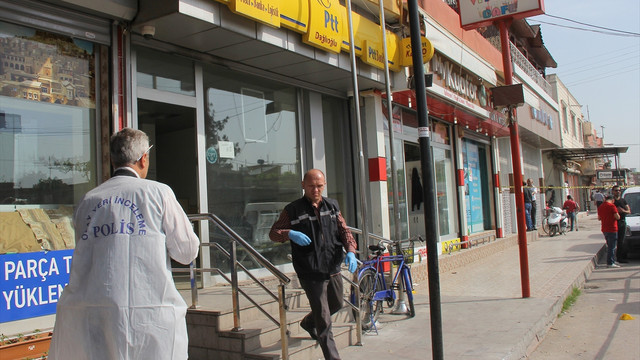 PTT şubesinde silahlı soygun