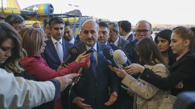 Sağlık Bakanı Müezzinoğlu: (Bursa'daki terör saldırısı) Terörist 25 yaşlarında bayan, parçalanmış vaziyette. Kimlik bilgileri ve ilişkili olduğu yapıyla ilgili İçişleri Bakanlığımız gerekli incelemeleri yapıyor.