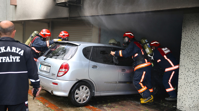 Sakarya'da otomobil yangını
