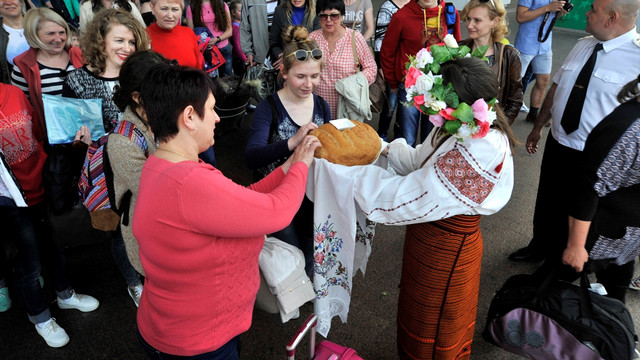 Savaştan etkilenen Ukraynalılar Antalya'da