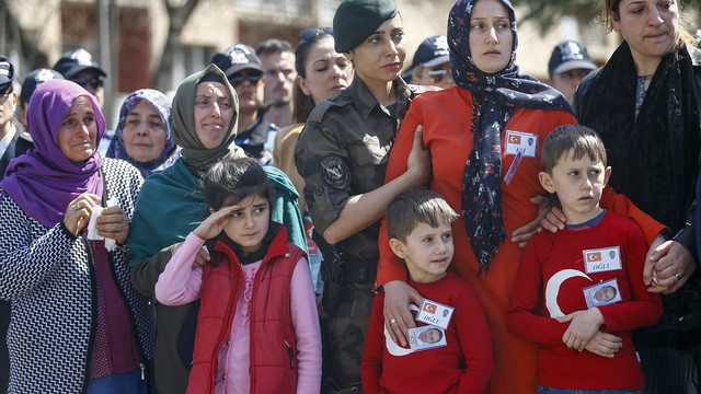 Şehit polis memuru Yavaş son yolculuğuna uğurlandı