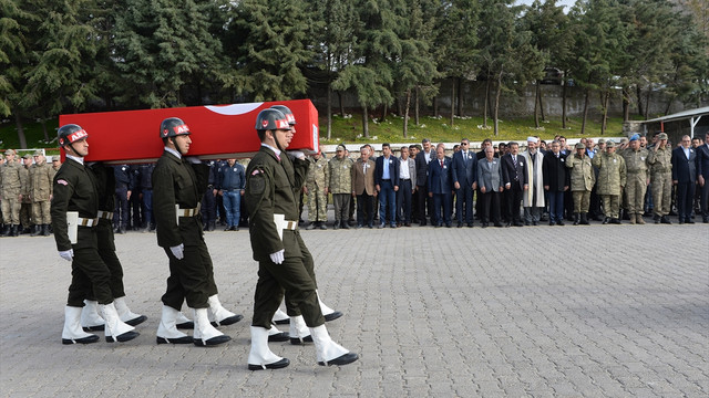 Şırnak'ta şehit olan asker için tören