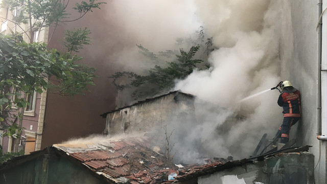 Şişli'de yangın