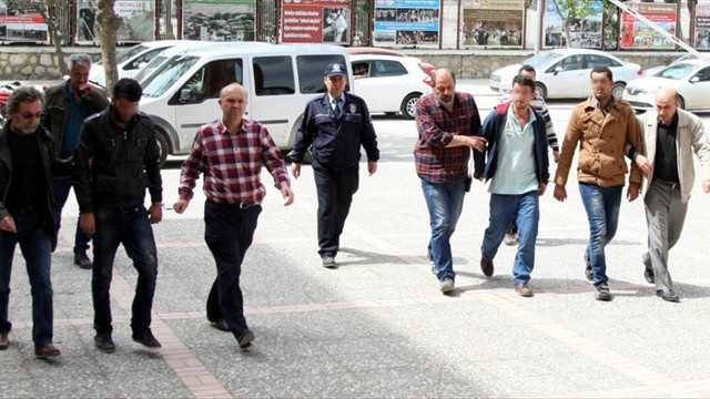 Suriyeli 3 kişiye Cumhurbaşkanına hakaretten işlem