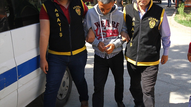 Tabanca görünümlü çakmakla gasp iddiası