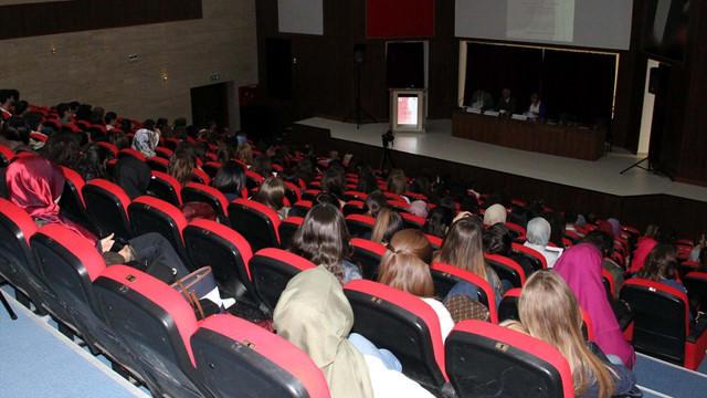 Tekirdağ'da Kadınla Geleceğe Sempozyumu