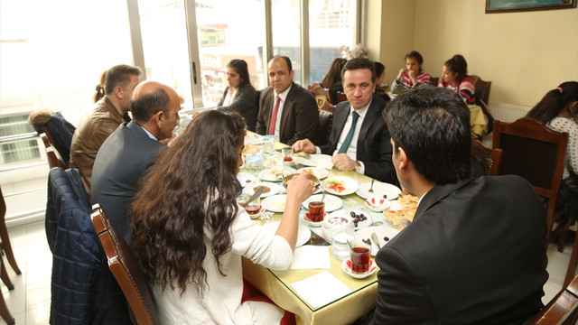 Terör mağduru öğrencileri sevindirdiler