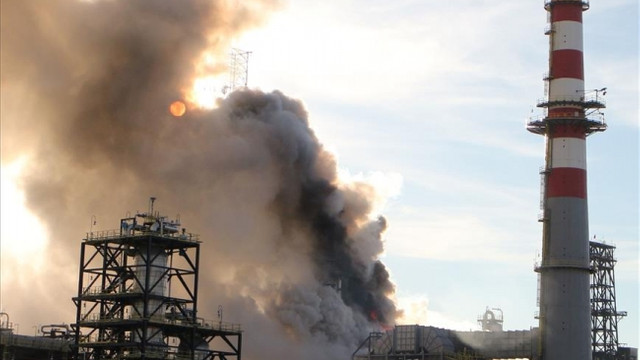Tüpraş İzmit Rafinerisinde yangın!