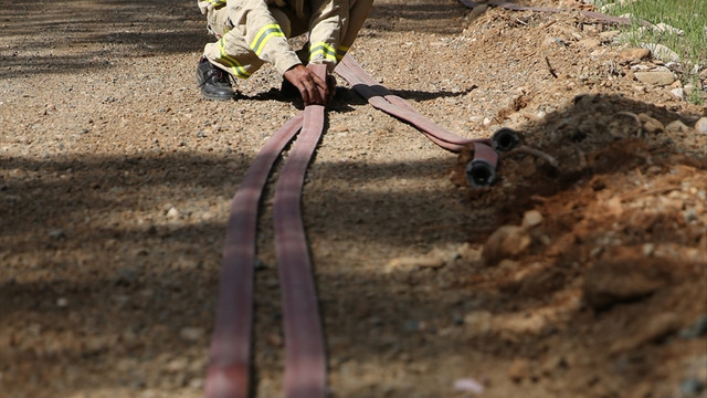 Ukraynalı ve Kırgız itfaiyecilere yangın söndürme eğitimi