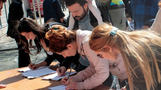 Üniversitelerde Terörist İstemiyoruz imza kampanyası