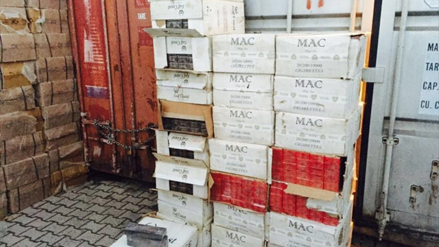 Van'da kaçak sigara operasyonu