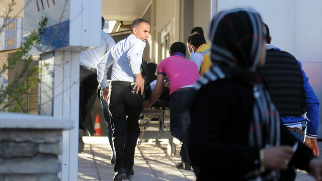 Van'da terör operasyonu: 2 polis yaralı