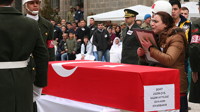 Şehit Uzman Çavuş Ayyıldız son yolculuğuna uğurlandı