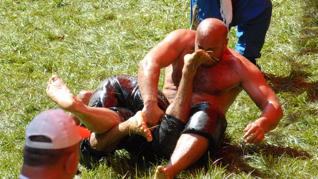 4. Köyceğiz Geleneksel Yağlı Güreşleri