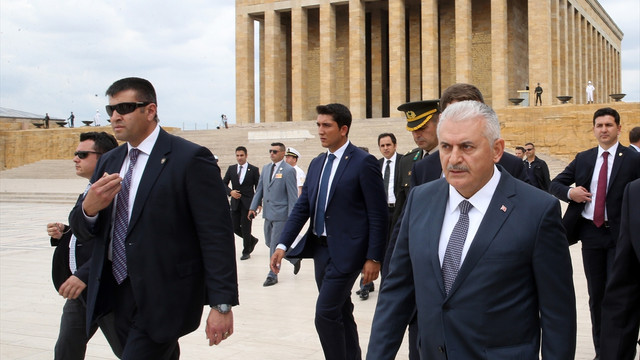 65. Hükümet üyelerinden Anıtkabir ziyareti