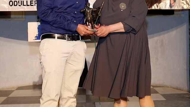 AA'ya İzmir'de iki ödül